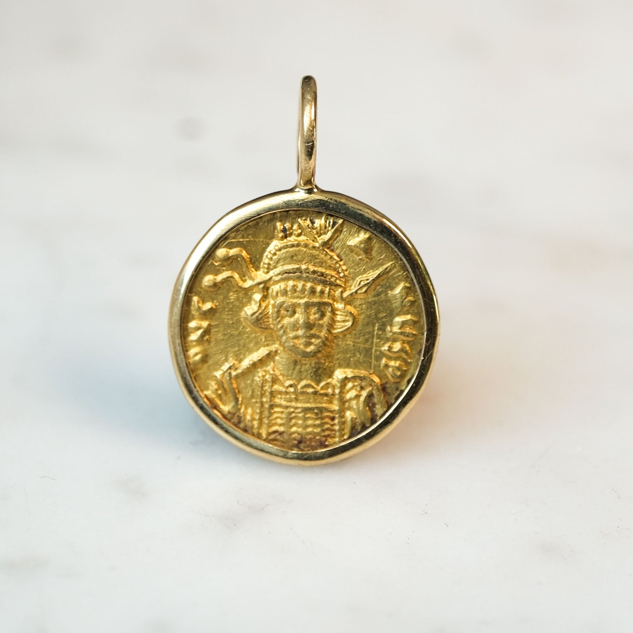 Solidus of Constantinus IV Pogonatus, c. 668 to 685 AD