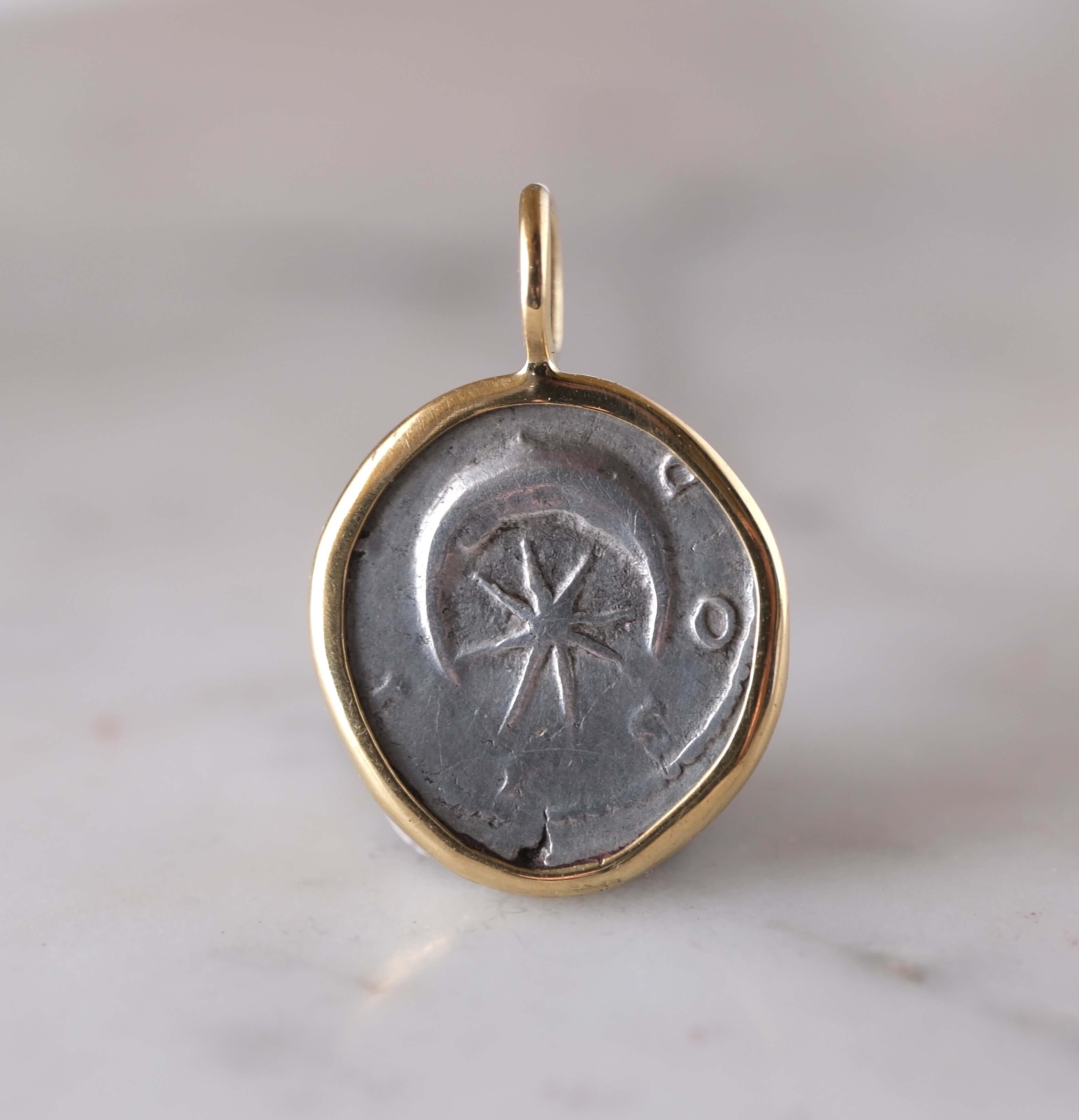 Hadrian, Moon & Star in Gold