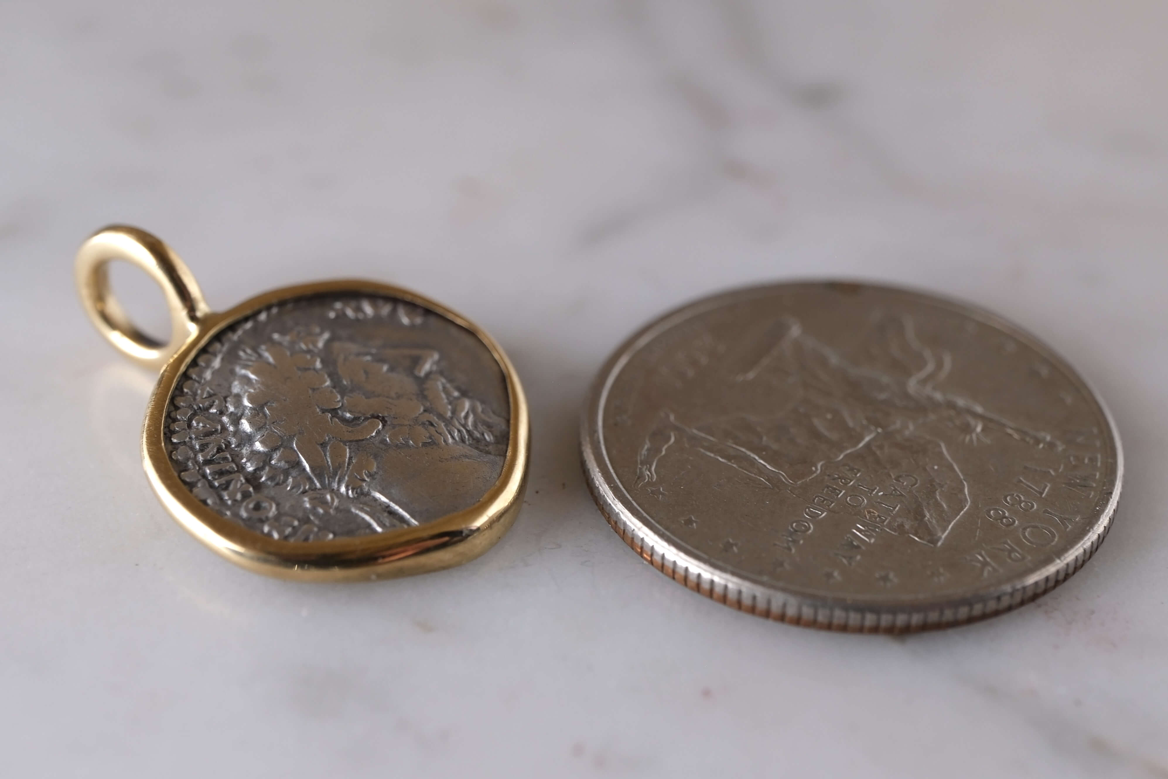 Marcus Aurelius in 18k Gold - Salus and Serpent