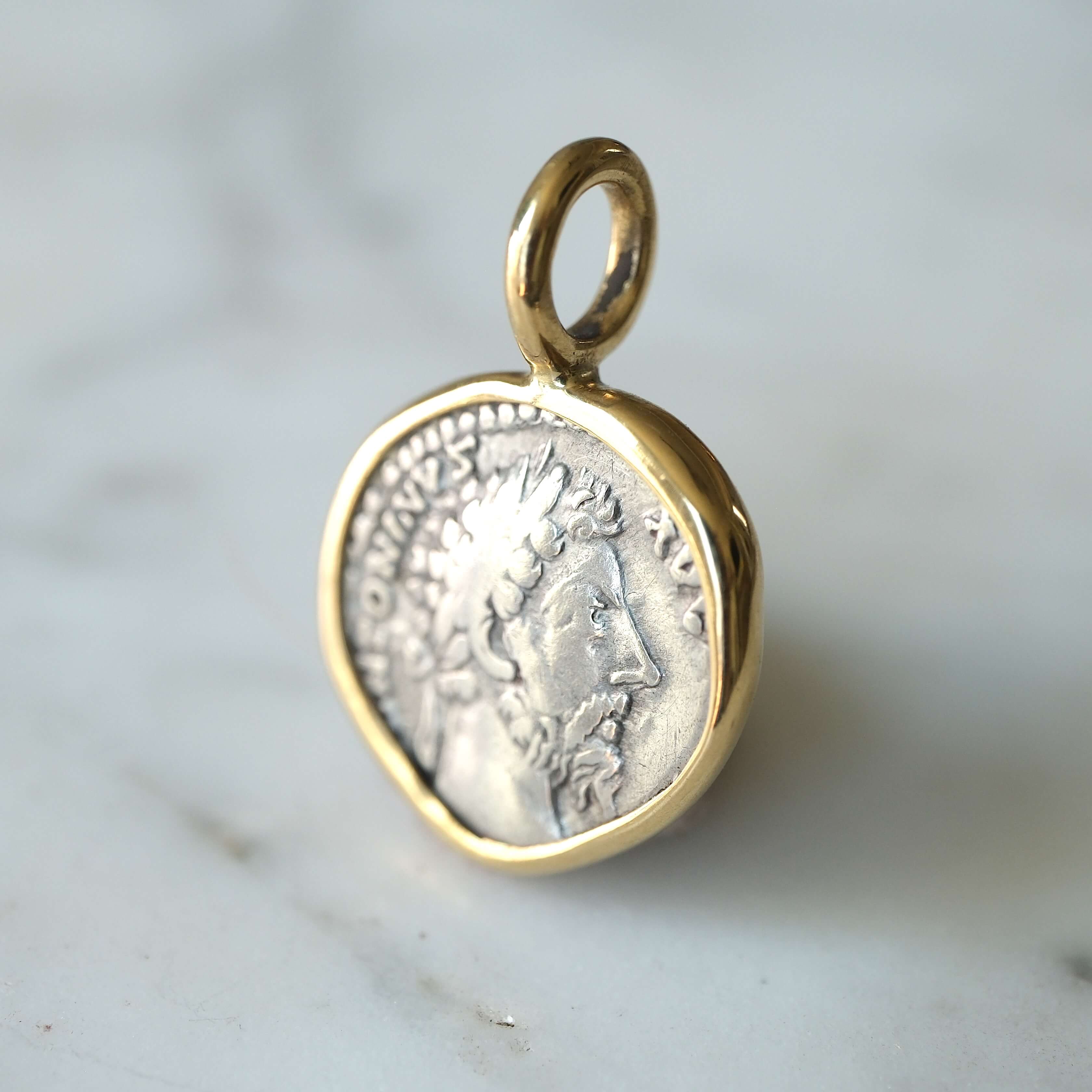 Marcus Aurelius in 18k Gold - Salus and Serpent