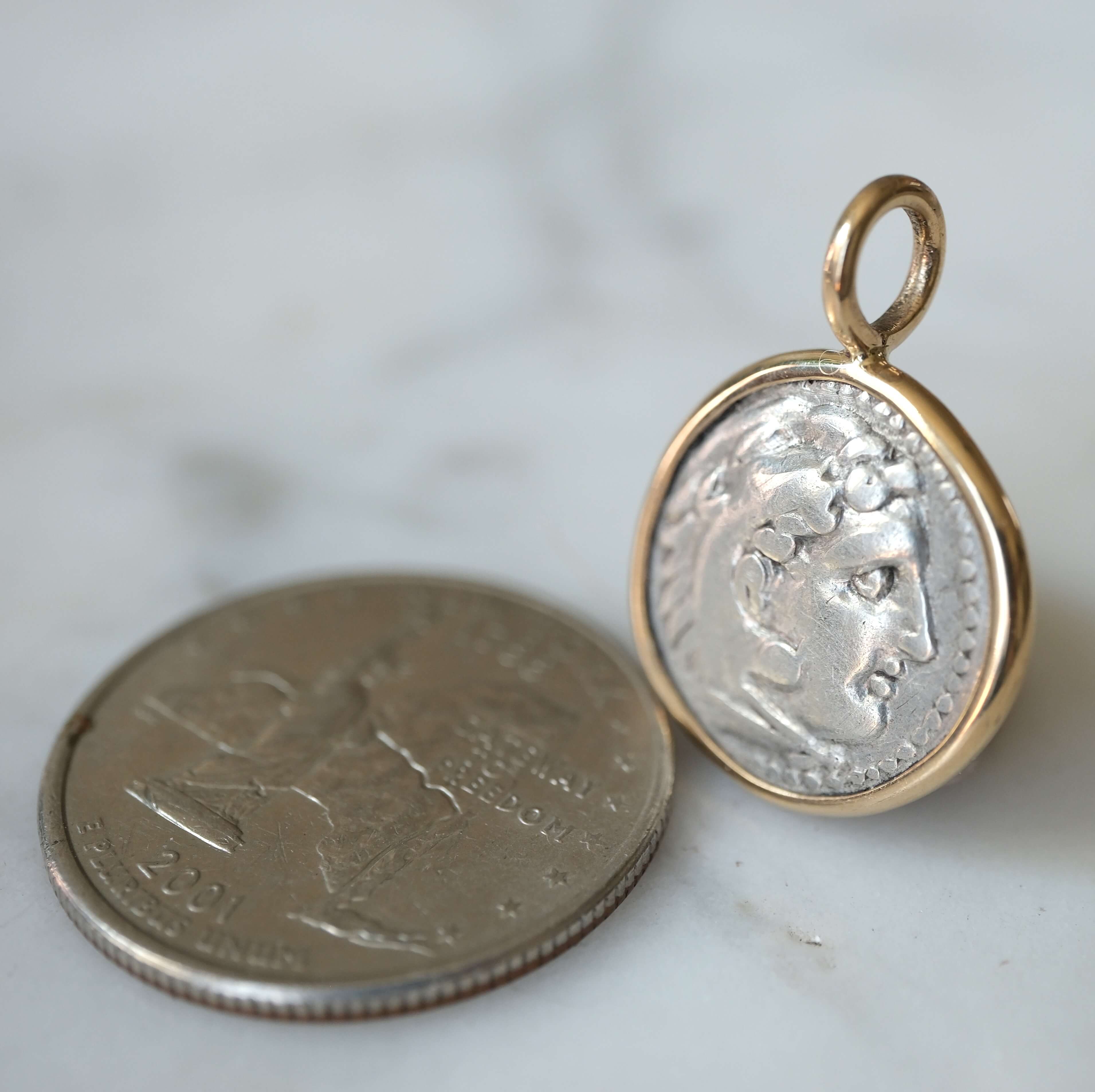 Alexander III Drachm with Herakles and Zeus in 18k Gold