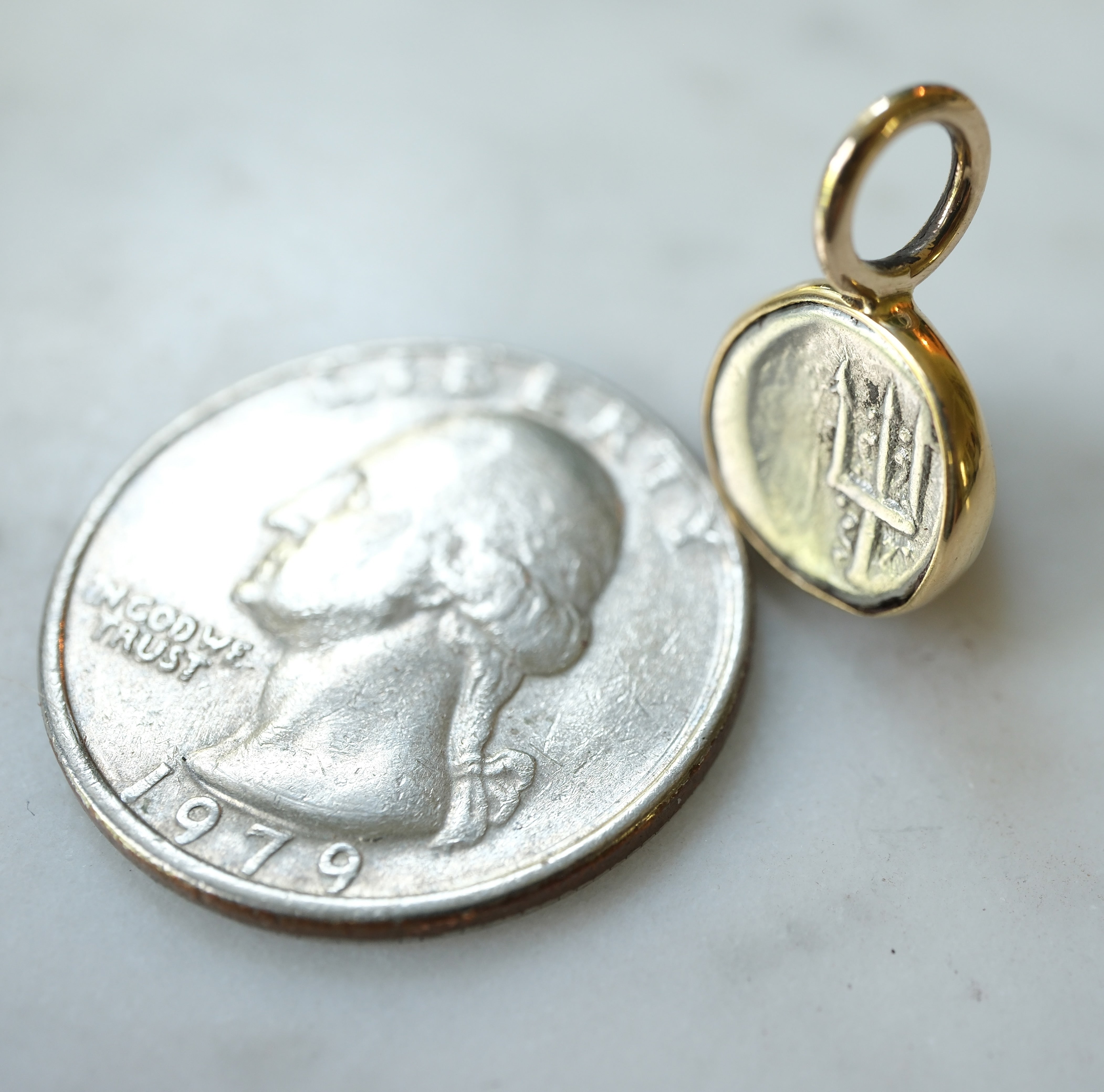 Byzantion Hemidrachm in 14k Gold – Bull, Dolphin, and Trident