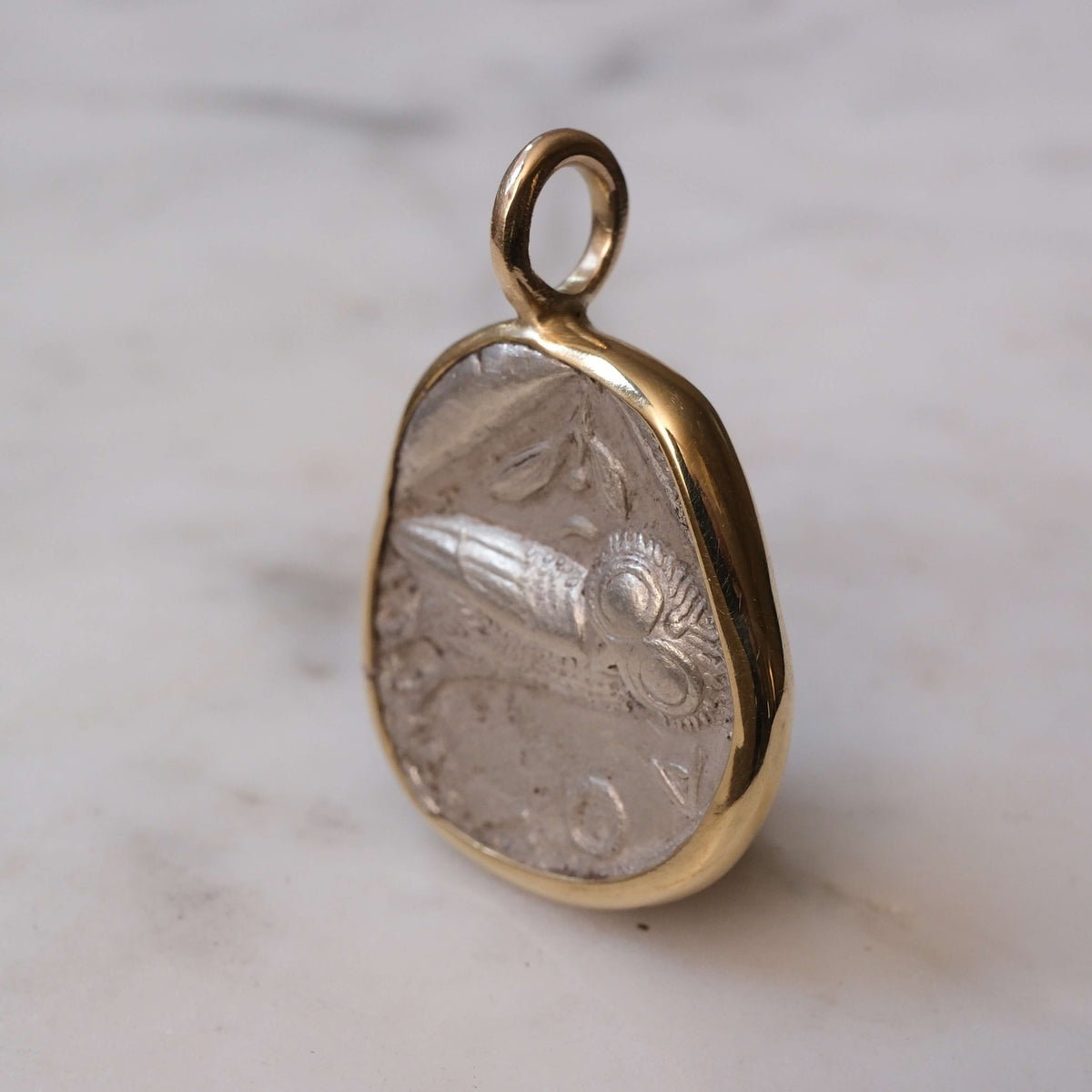 The Athenian Owl in 18k Gold