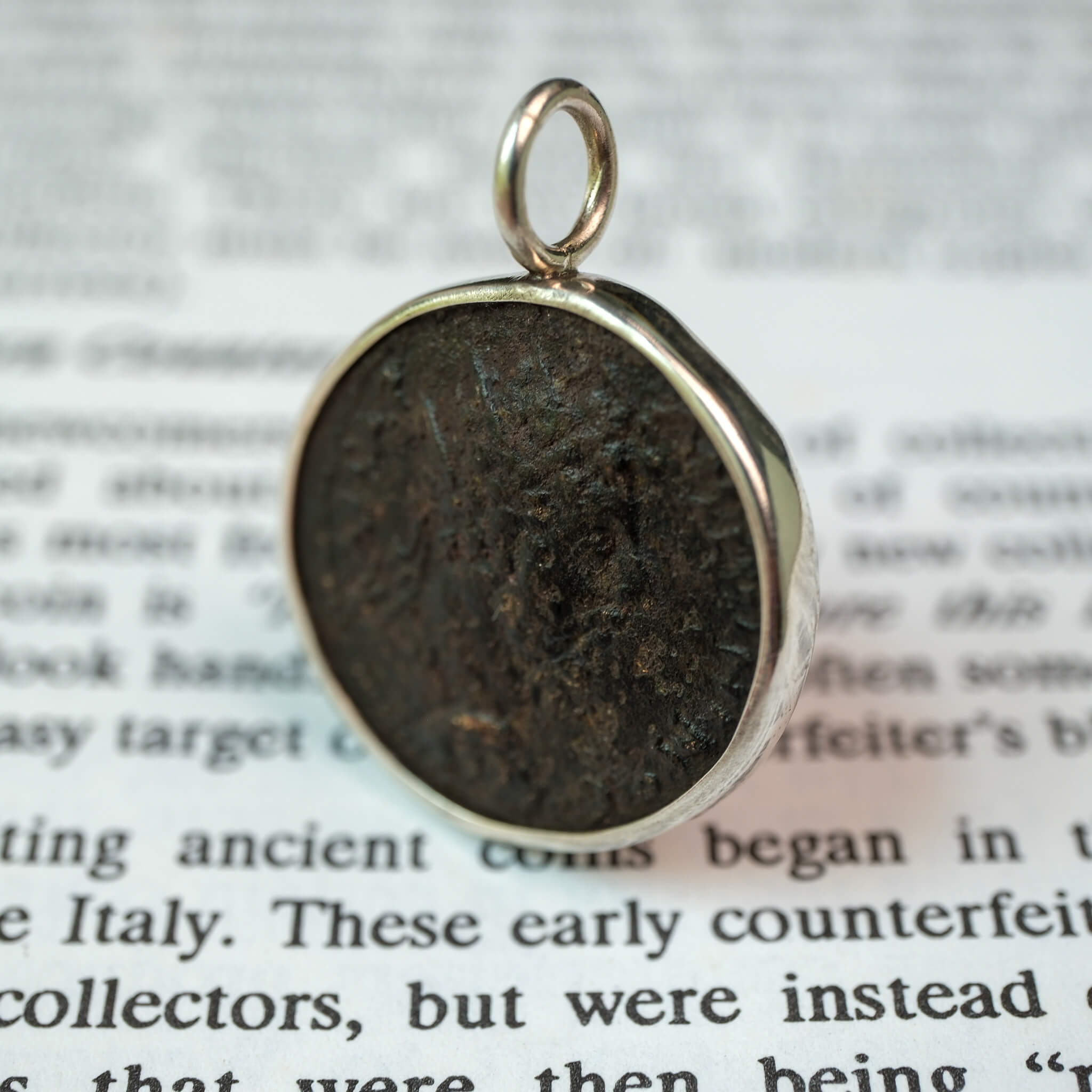 Marcus Aurelius, Thunderbolt in Sterling