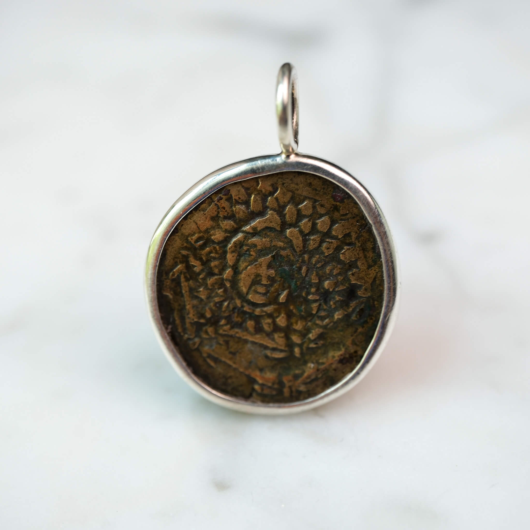 Pontos Amisos – Gorgon & Nike Silver Coin Pendant in Sterling Silver