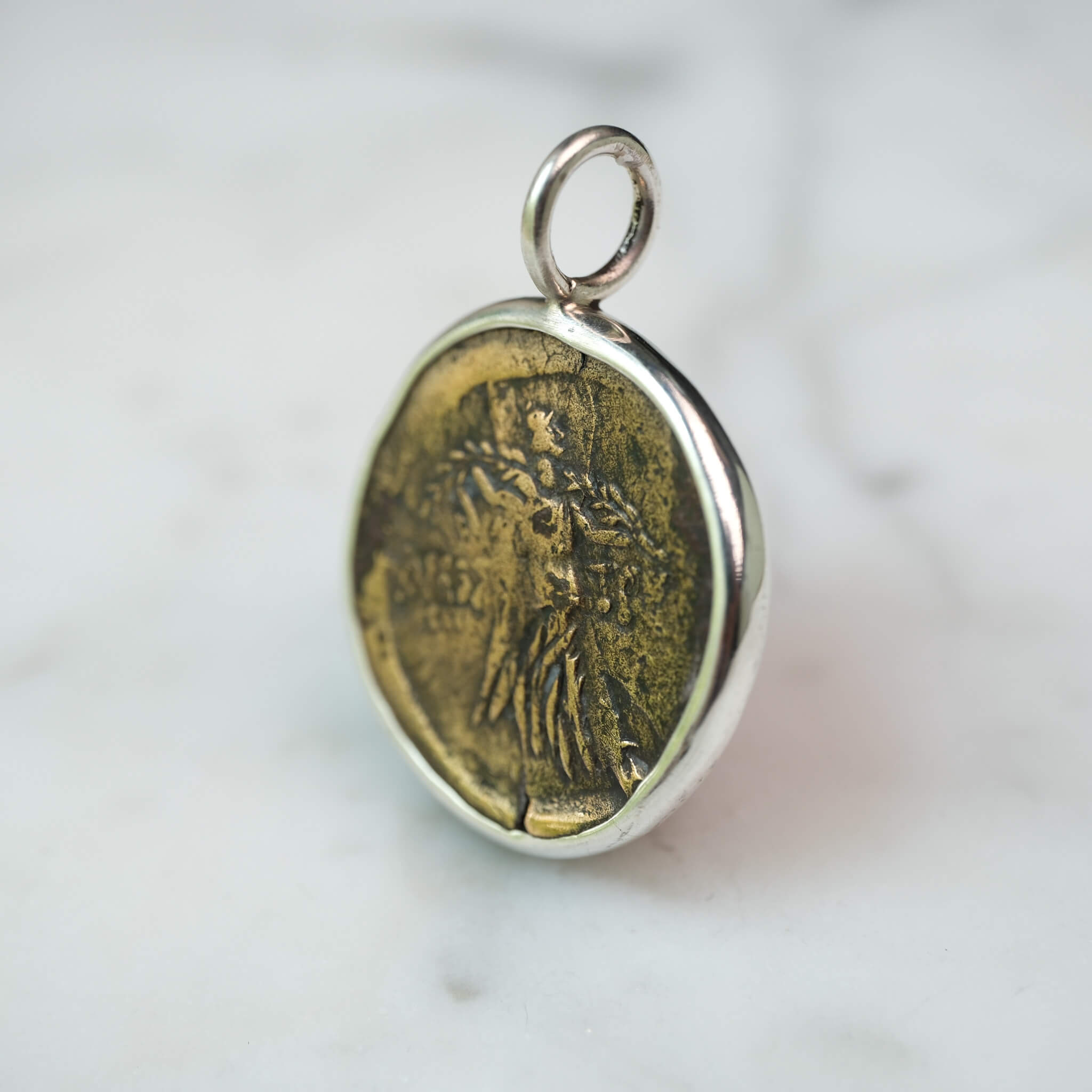 Pontos Amisos – Gorgon & Nike Silver Coin Pendant in Sterling Silver