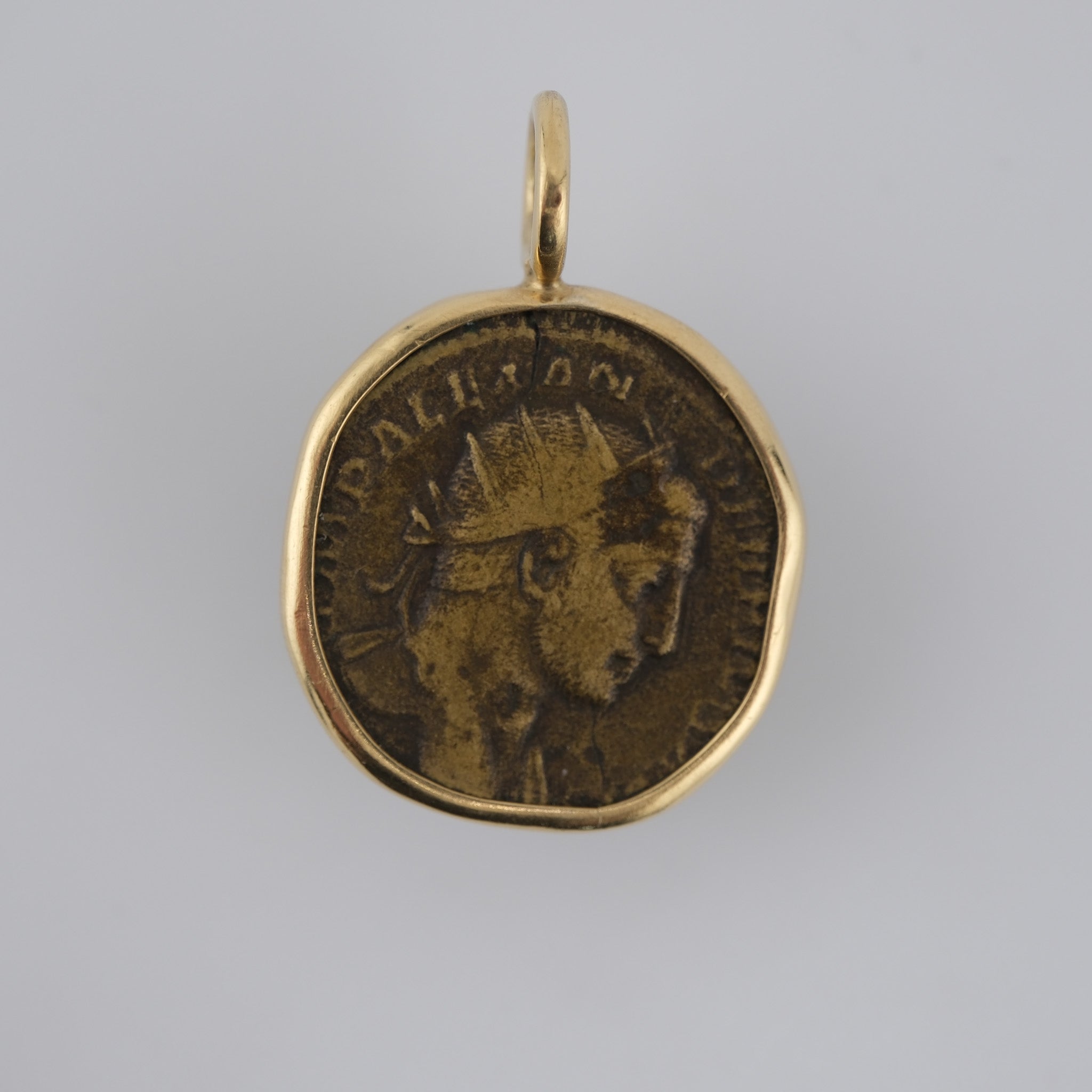 Orichalcum Sestertius in Solid 18k Gold