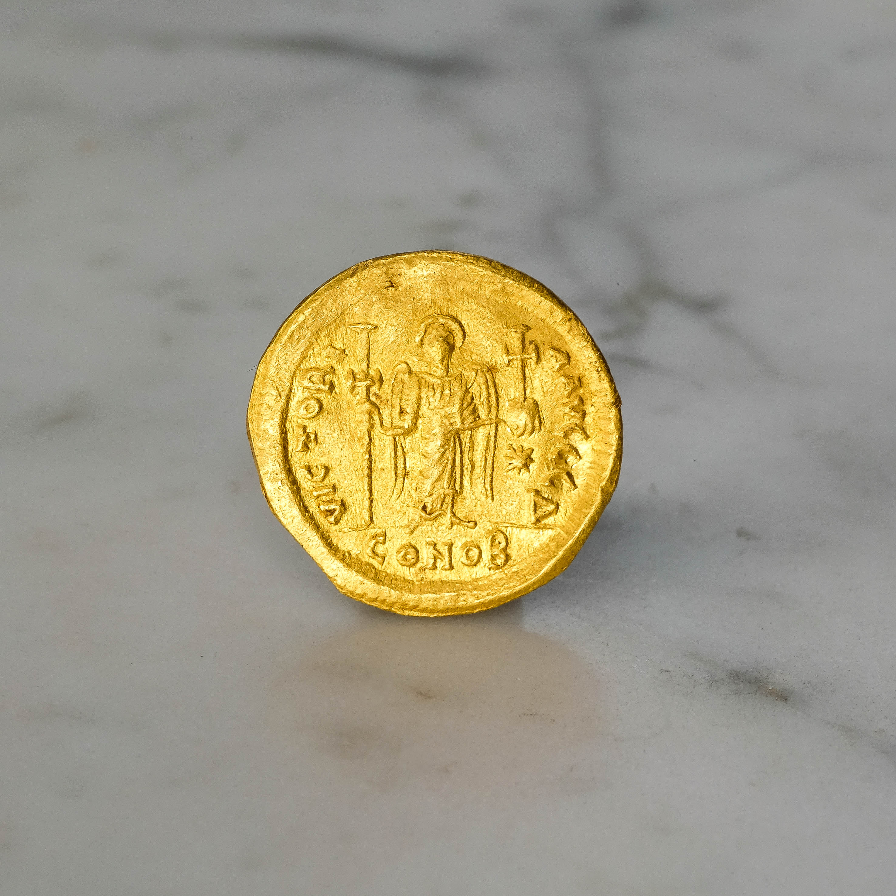 Justinian I Gold Solidus, c. 527 to 538 AD