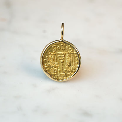 Solidus of Constantinus IV Pogonatus, c. 668 to 685 AD