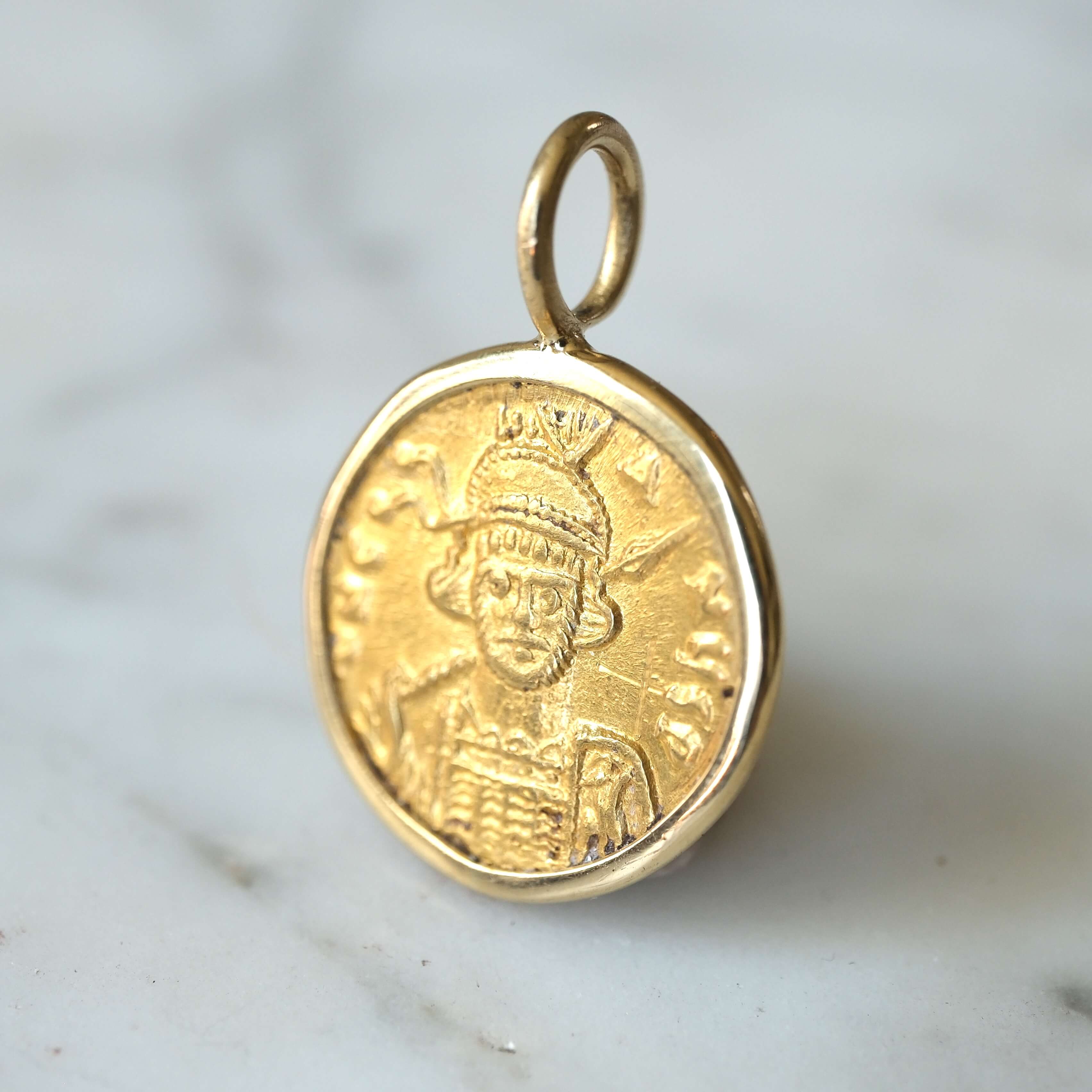 Solidus of Constantinus IV Pogonatus, c. 668 to 685 AD