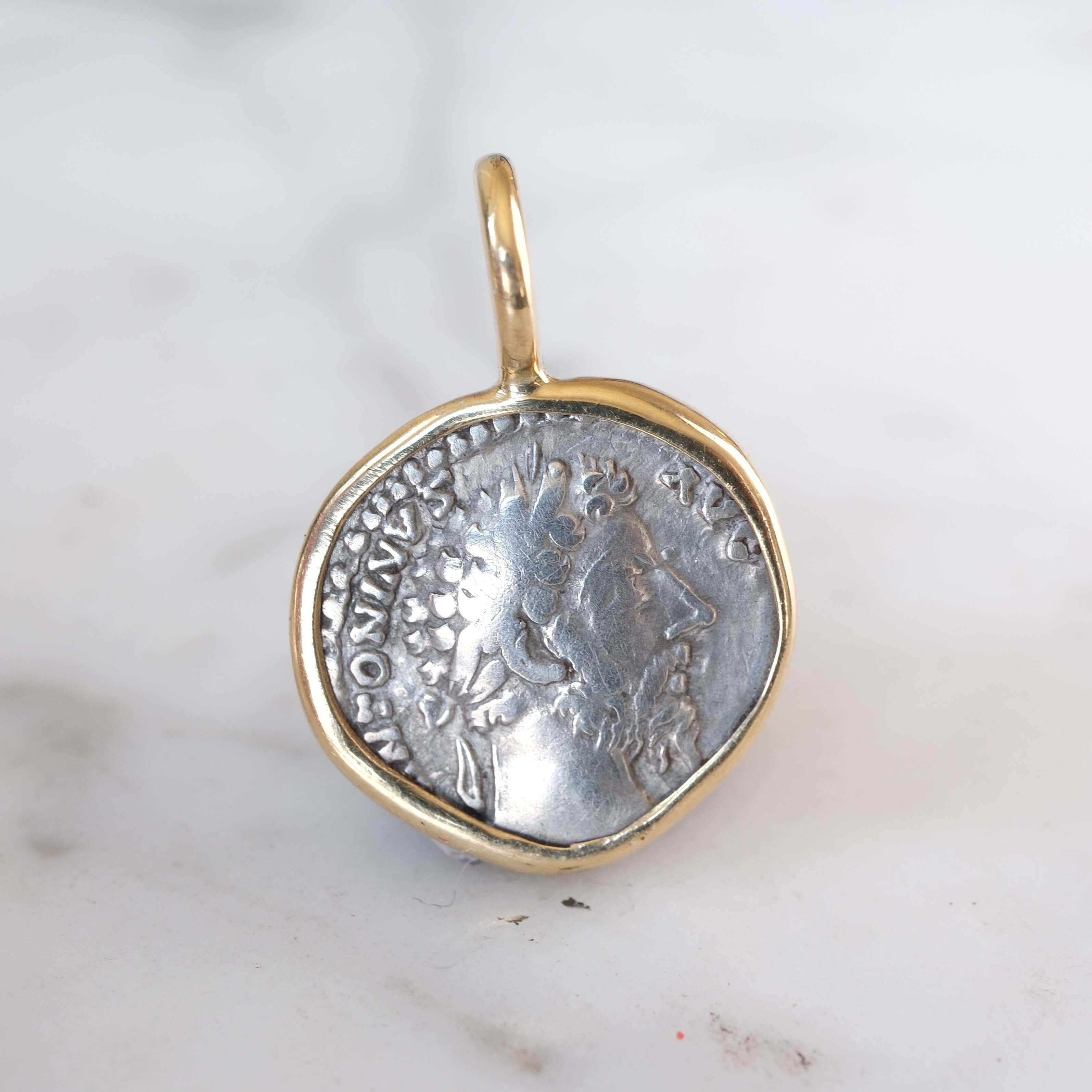Marcus Aurelius in 18k Gold - Salus and Serpent