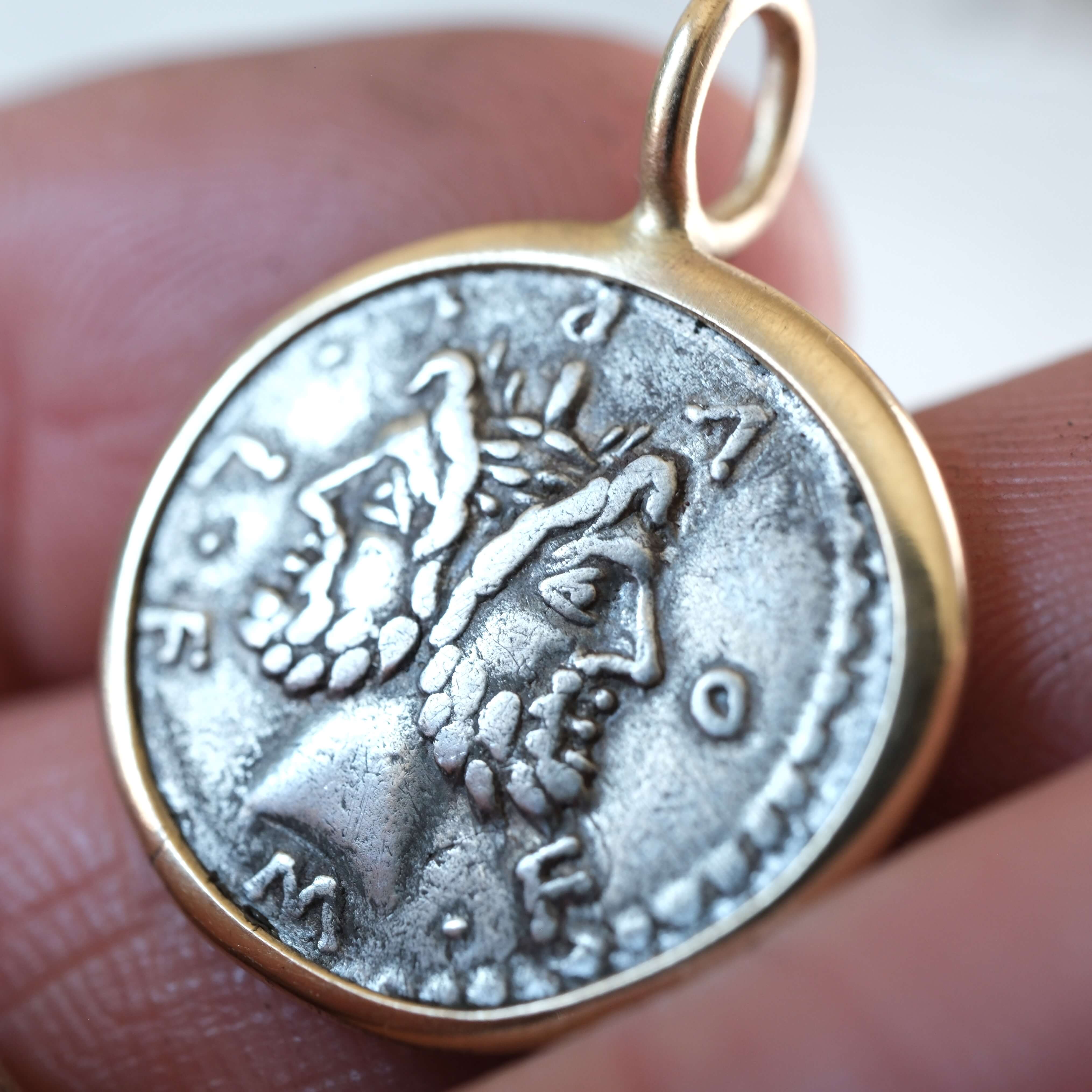 Janus and the Triumph of Rome | 119 BC | Republican Denarius in 18k Gold