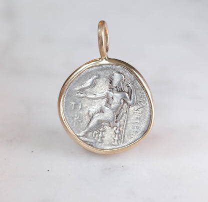 Alexander III Drachm with Herakles and Zeus in 18k Gold