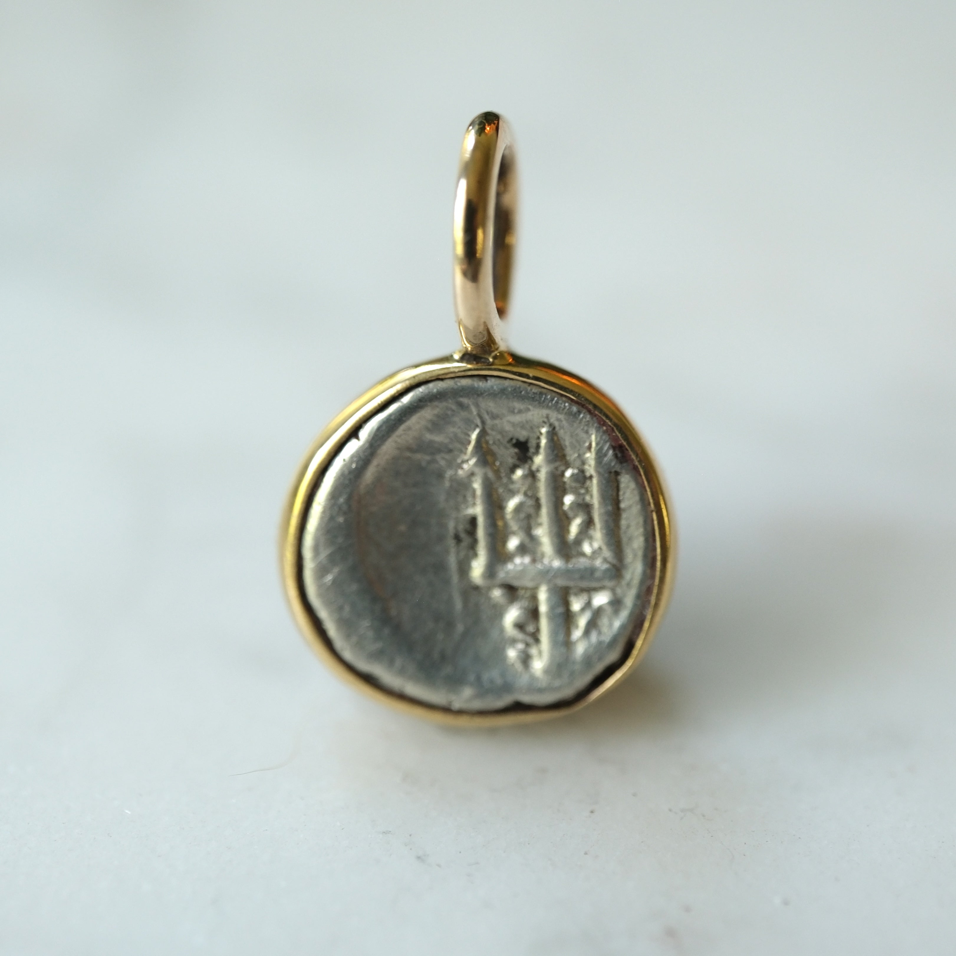 Byzantion Hemidrachm in 14k Gold – Bull, Dolphin, and Trident