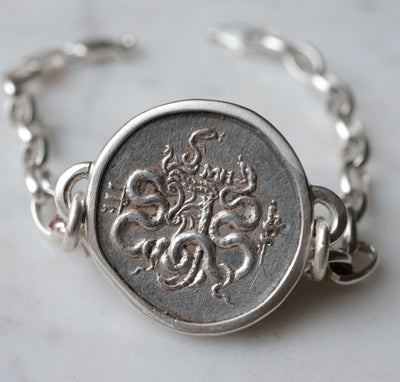 The Cista Mystica Bracelet