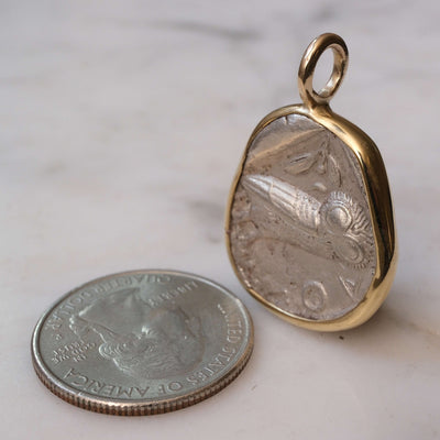 The Athenian Owl in 18k Gold