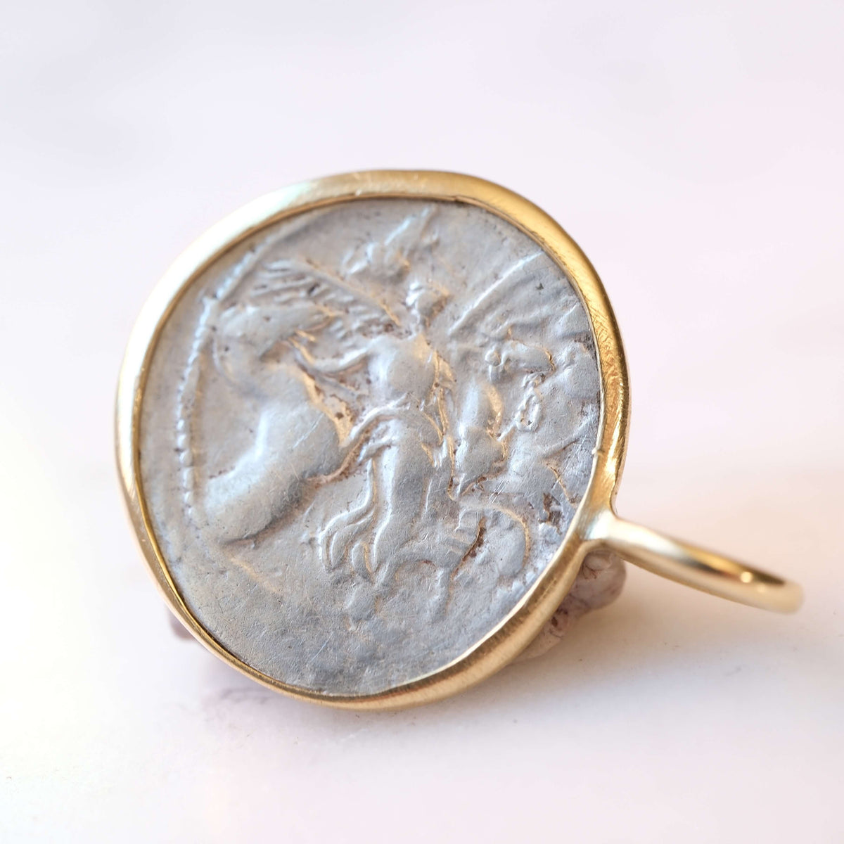 Medusa and Aurora Hand Set in 18k Gold