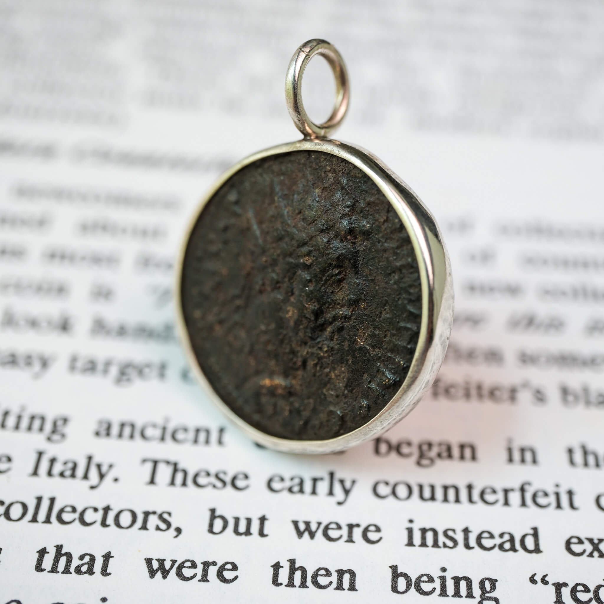 Marcus Aurelius, Thunderbolt in Sterling