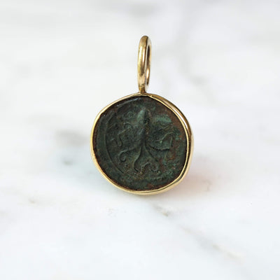 Syracuse Octopus Pendant in Gold
