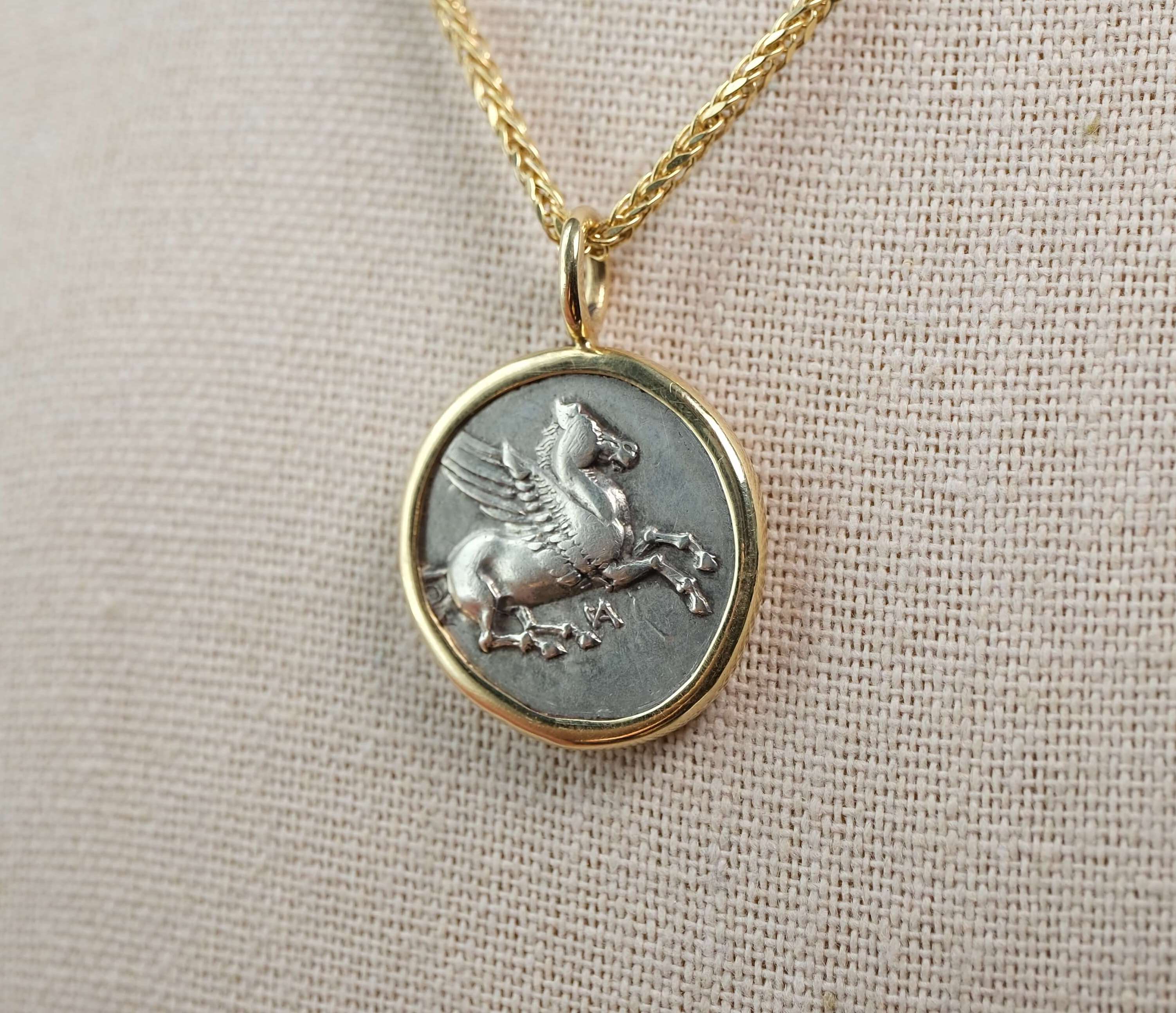 Corinthian Stater Pendant in 18k Gold