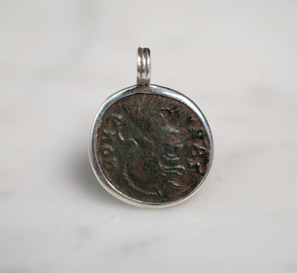 Constantine I – Romulus and Remus Bronze