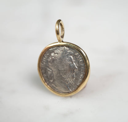 Marcus Aurelius in 18k Gold