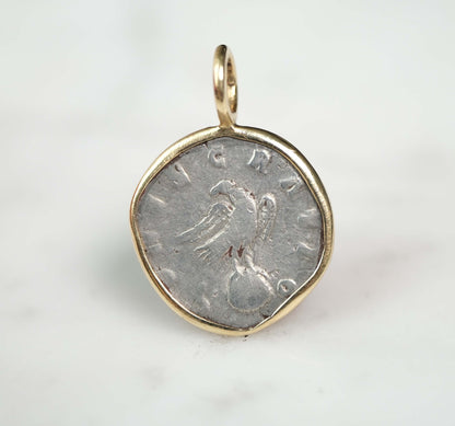 Marcus Aurelius  in 18k Gold