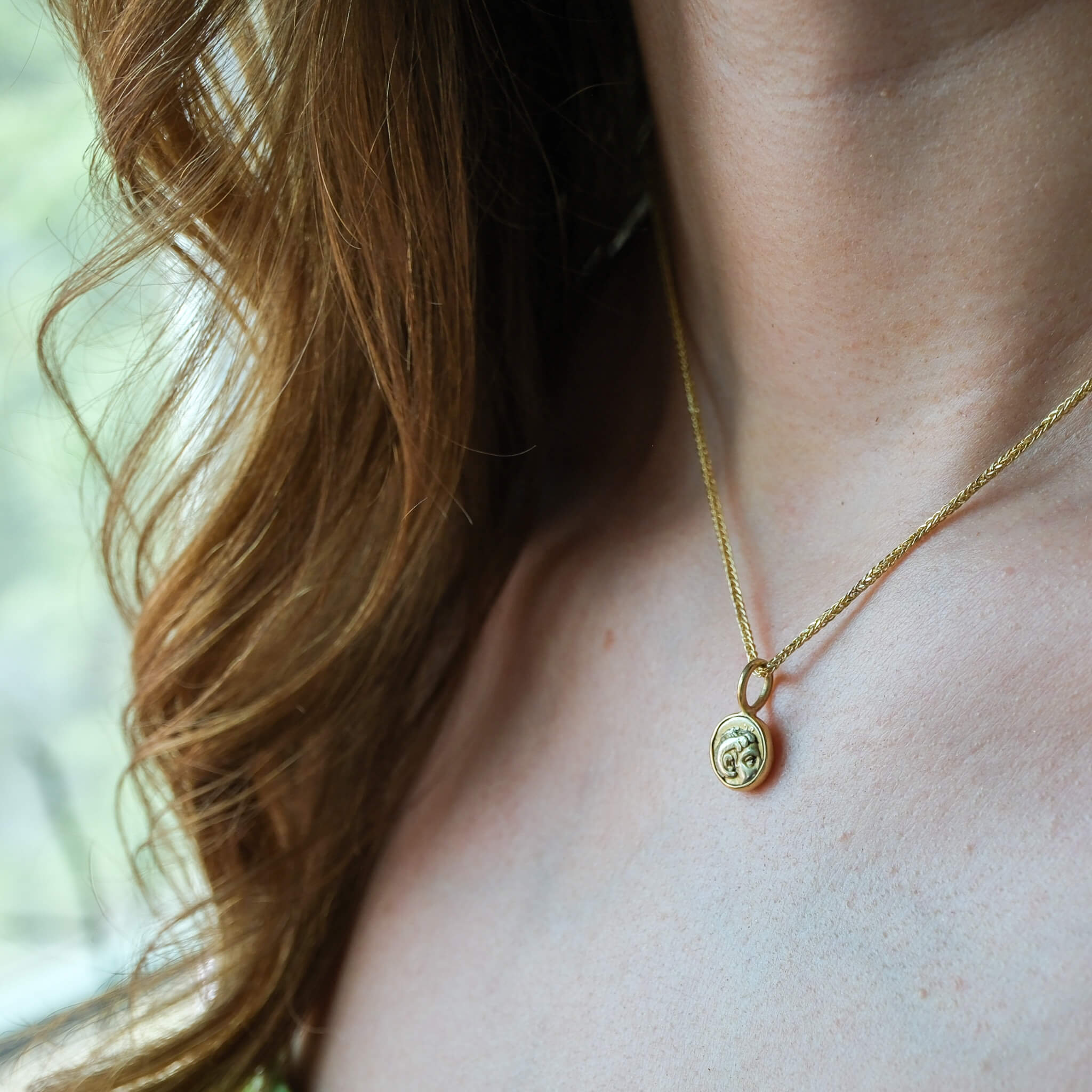Divine Kingship – Electrum in 18k Gold