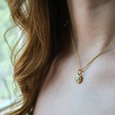 Divine Kingship – Electrum in 18k Gold
