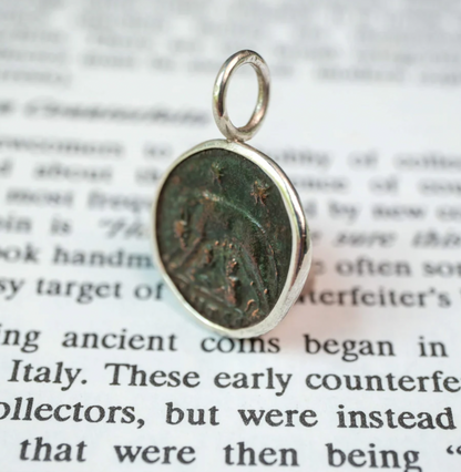 Constantine I – Romulus and Remus Bronze